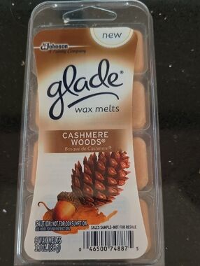 NIP. HTF. Glade Cashmere Woods Wax Melts - Brown and Cream Packaging